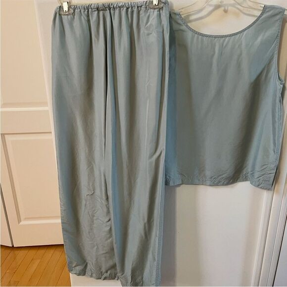Go Silk Wide Leg and Tank Silk Pant Set in Blue S NWOT - Picture 8 of 13